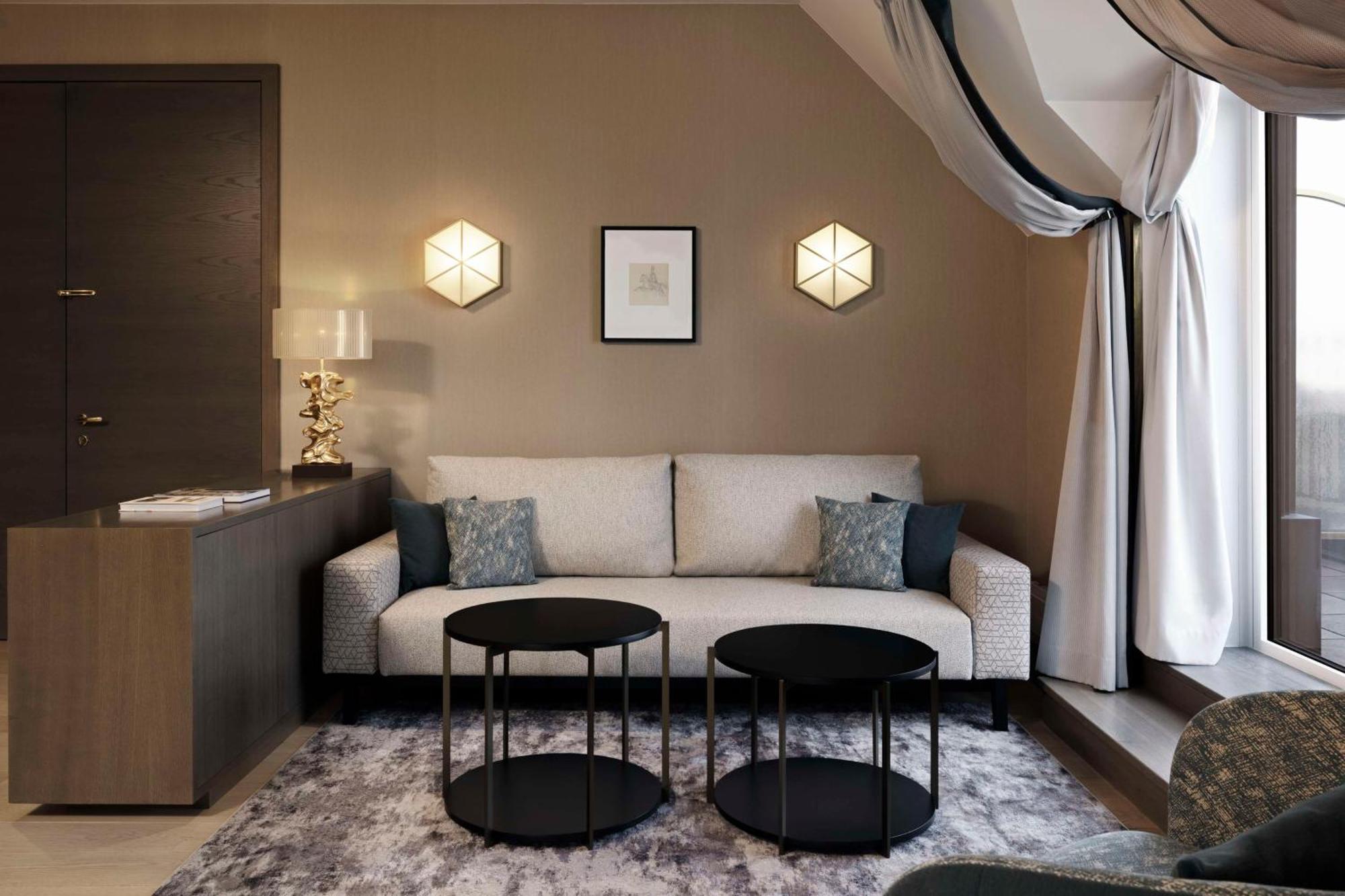 Hilton Plaza 5* Wien