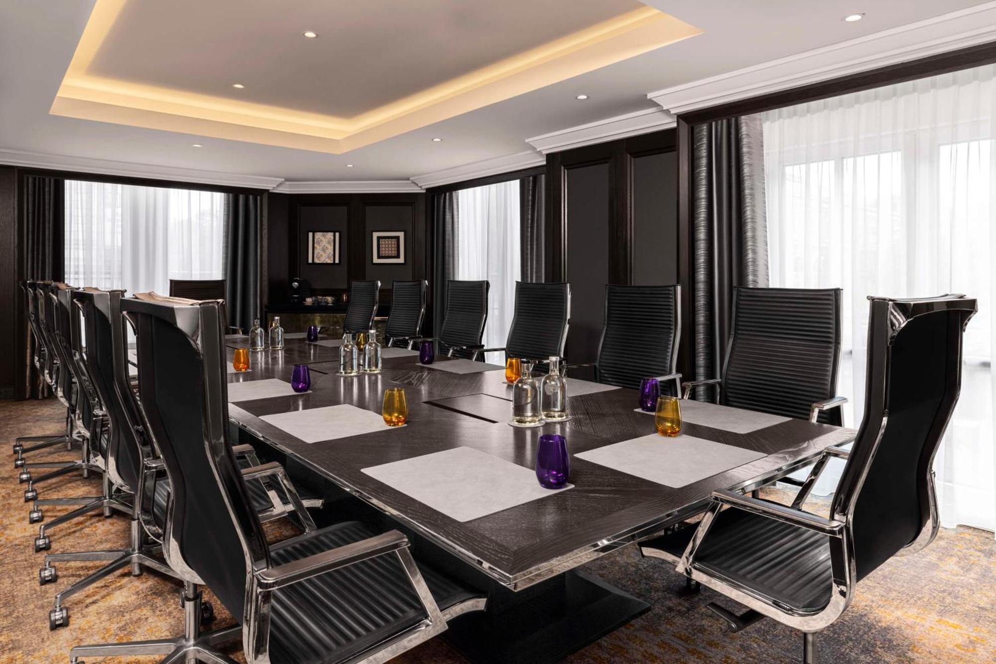 Hotel Hilton Plaza 5*